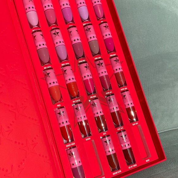 RARE NEW Mini Jeffree Star Liquid Lipstick - Sucker Punch - Picture 6 of 6